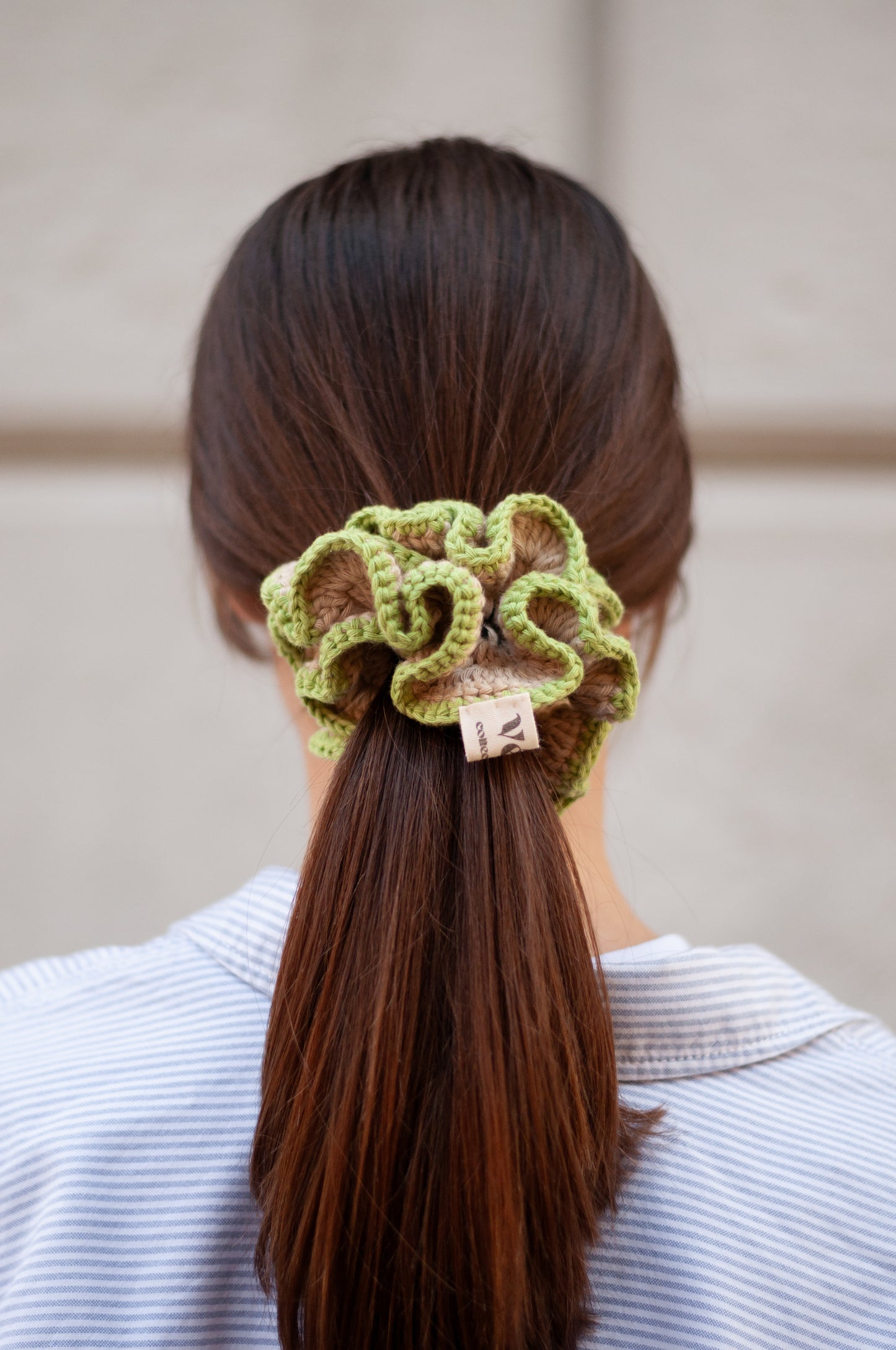 Flora Scrunchie Beige