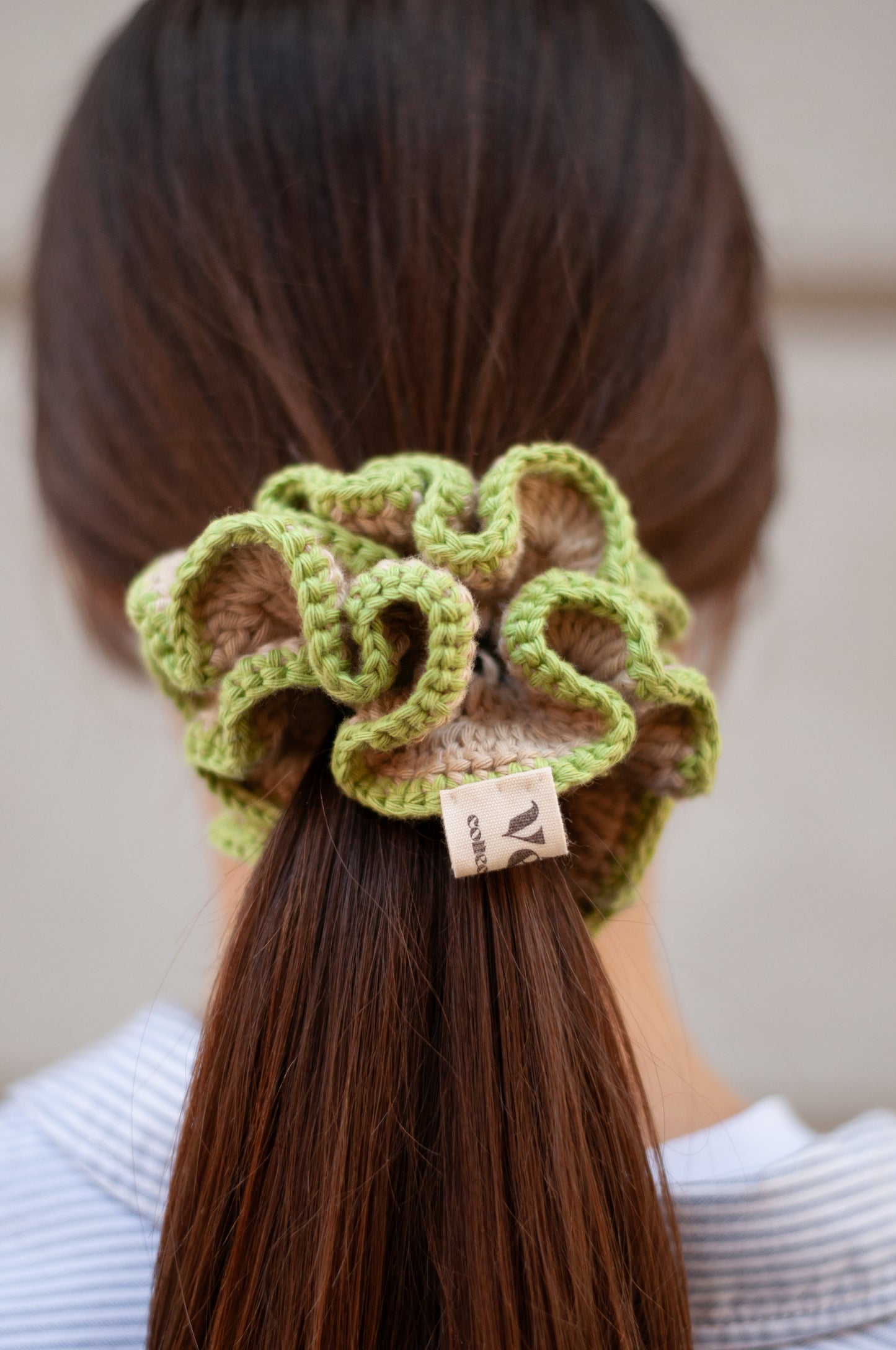 Flora Scrunchie Beige